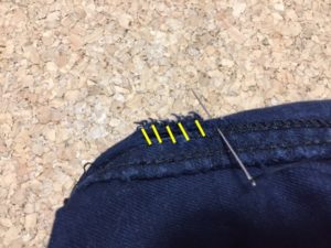 ズボンの穴 子供の場合 縫い方とかっこいい補修方法をご紹介