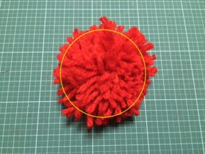 毛糸のポンポンの作り方 簡単に出来るコツ 2色で作る方法も紹介