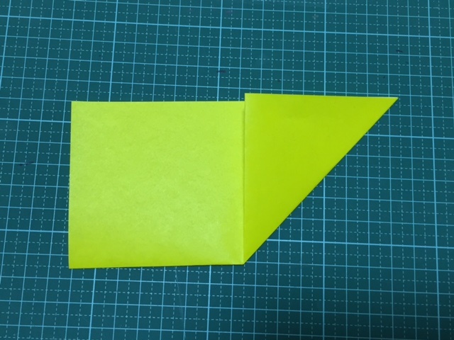 星の作り方 折り紙を切るだけでキレイな形に はさみで簡単 生活に役立つ説明書