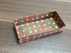折り紙の箱 長方形 ふた付き トレーの折り方 生活に役立つ説明書
