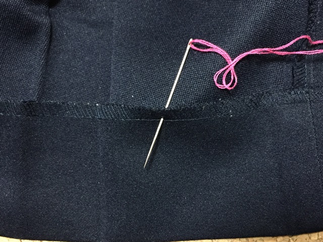 スカートの裾ほつれの直し方 縫い方 応急処置の仕方も