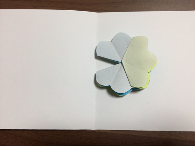 飛び出すカードの作り方 花の簡単な手作り方法 かわいい 生活に役立つ説明書