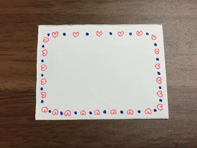 メッセージカードのデコレーション 手書きで簡単に枠をペンで書く方法