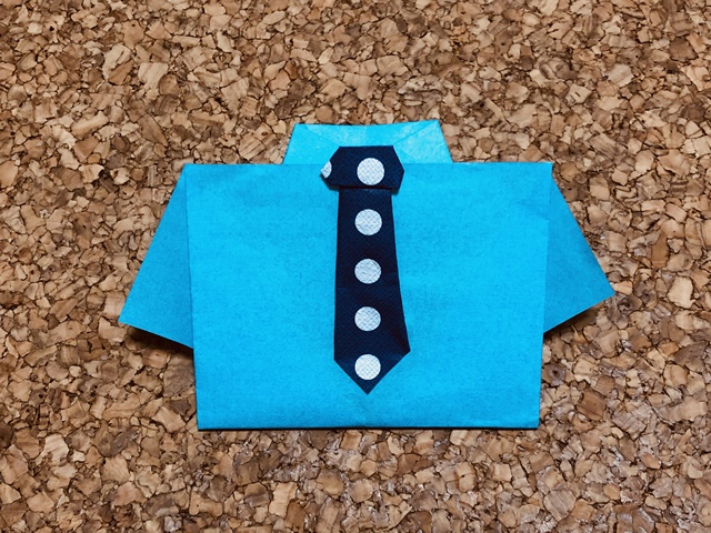 折り紙の手紙シャツの形に折る方法 ネクタイもつけて可愛く